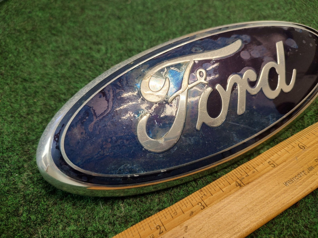 2004 2005 2006 2007 2008 Ford F-150 Front Grille Emblem Ornament 9" Oval 1S8