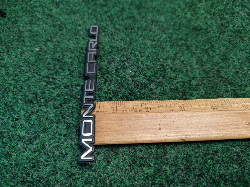 1995-1999 Chevrolet Chevy Monte Carlo Silver Dash Board Emblem Badge 4S8