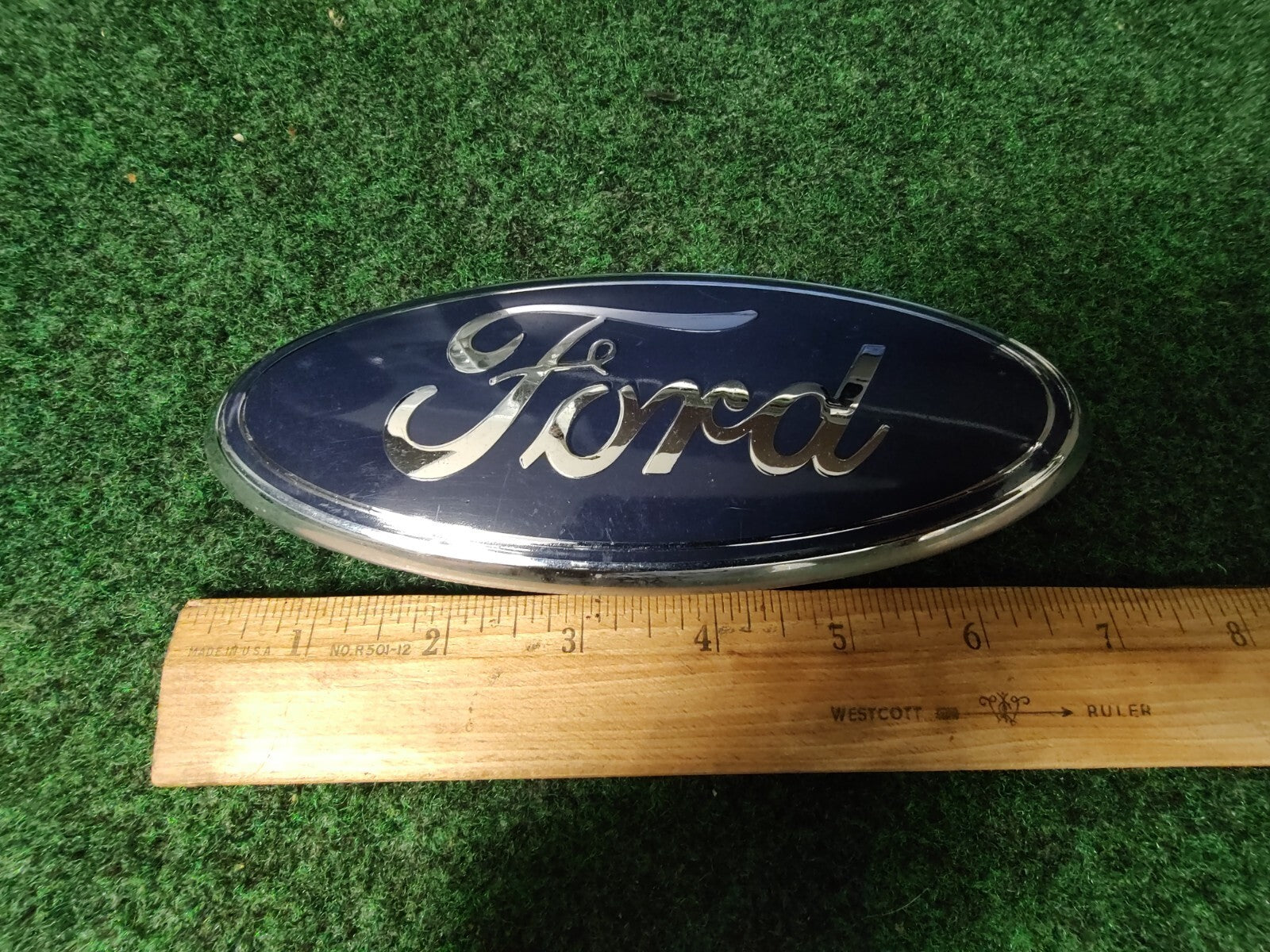 2005 2006 2007 Ford 500 2006 Fusion Grille Emblem 5F93-8B262-AA OEM 7" 7S2