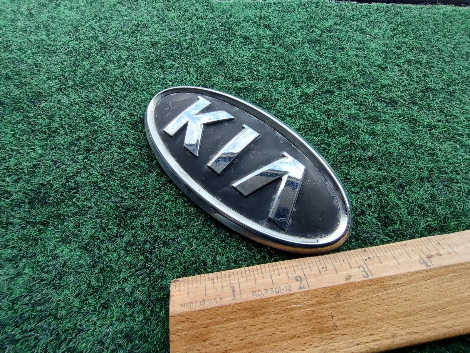 2016 16 Kia Sportage Front Grille Emblem Black Chrome SYH301-130 OEM 5S2