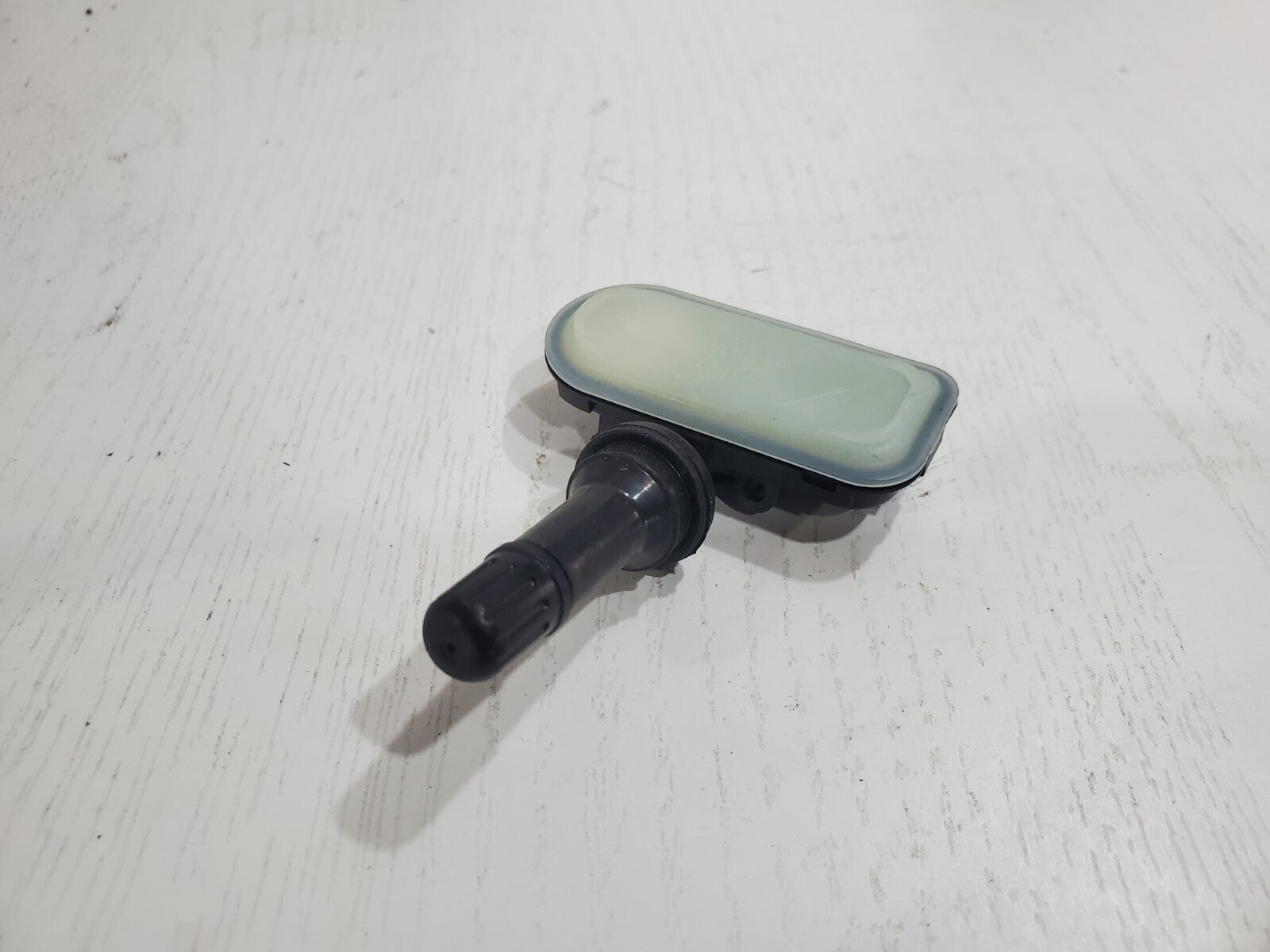 68249197AA Mopar Tire Pressure Sensor TPMS Ram Jeep Cherokee 2014-2021 6L6