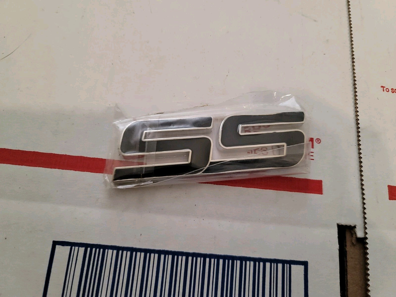 OEM NEW Trunk and Fender SS Emblem Badge Pearl White Fits 06-10 Chevrolet 7L9