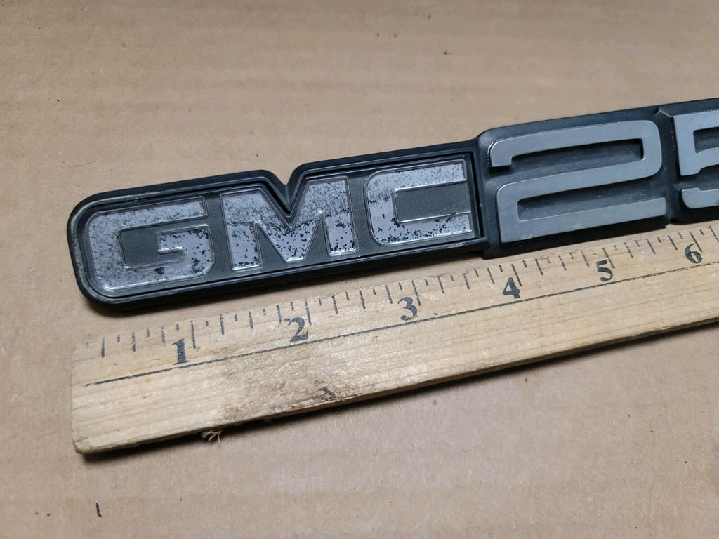 GMC SIERRA 2500 LEFT RIGHT SIDE DOOR  EMBLEM LOGO BADGE SIGN SYMBOL EL7