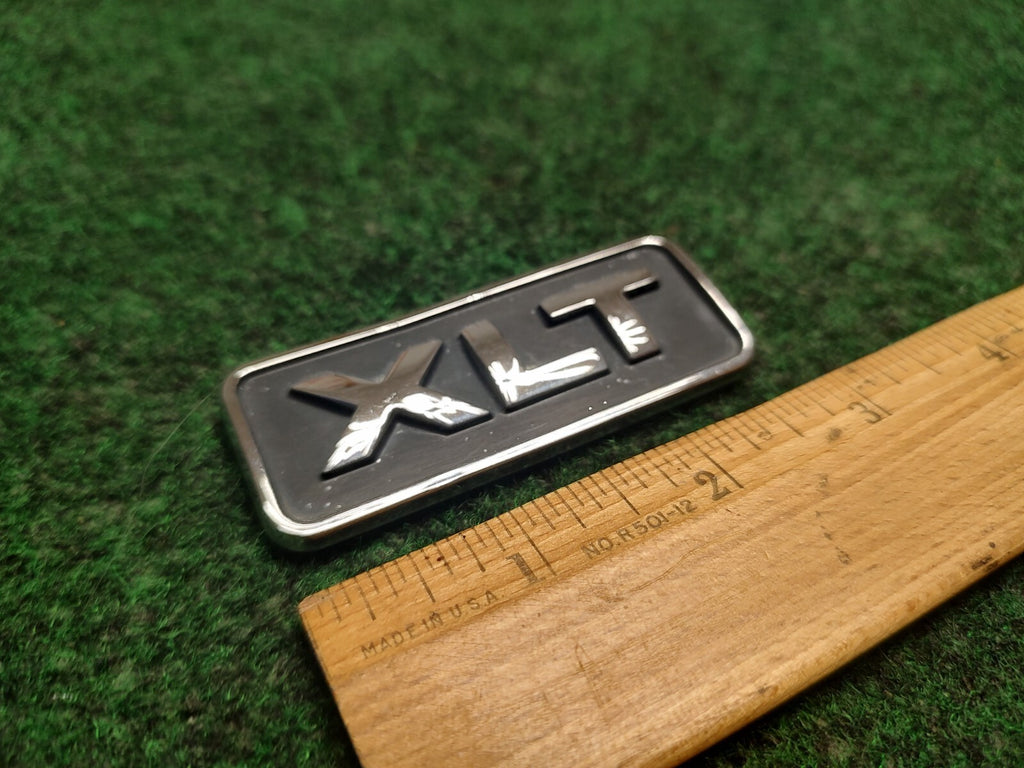 Ford Expedtion Escape Rear Chrome XLT NAMEPLATE Emblem OEM 7L8Z-7842528-B 4S6