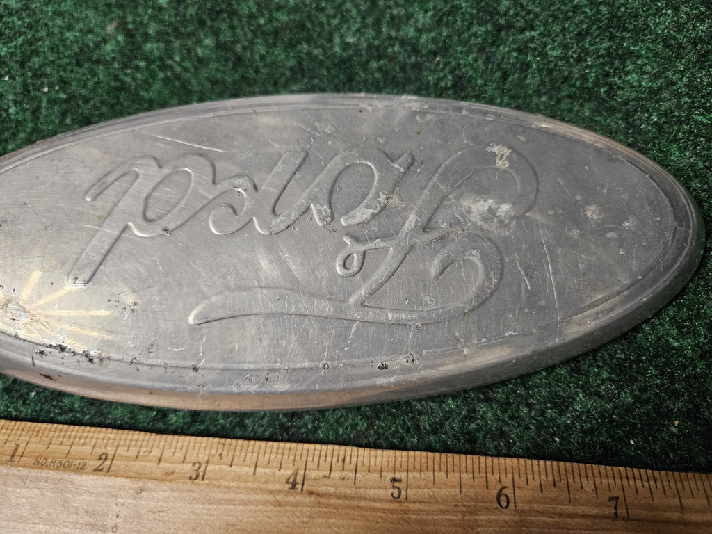 Ford Front Grille Emblem OEM 4L34-15402A16-AB 4L34-15402A16-BA Badge Faded 3M3