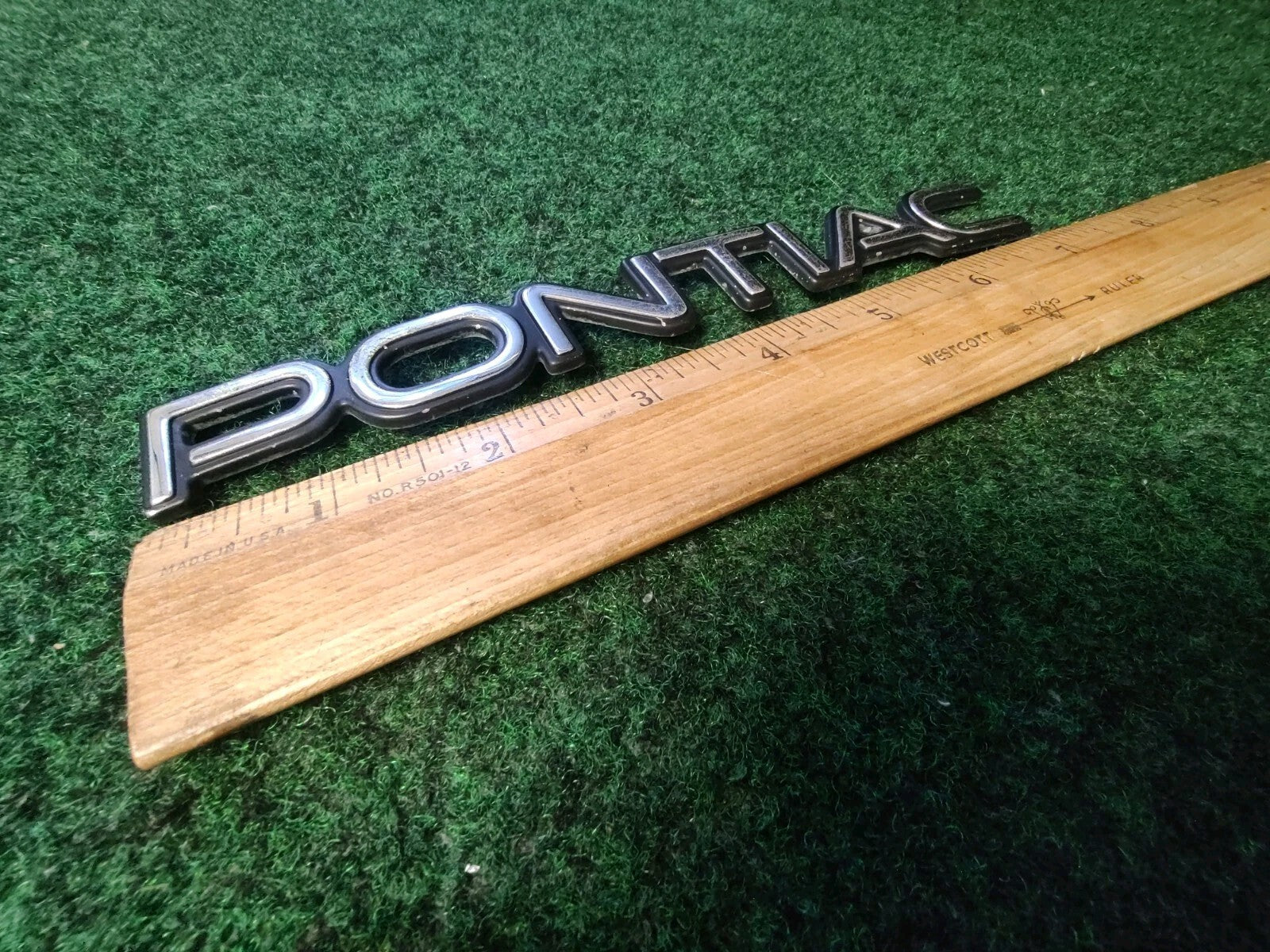 Vintage Pontiac Nameplate Emblem Logo Badge Genuine GM Chrome OEM 20602999 3S5