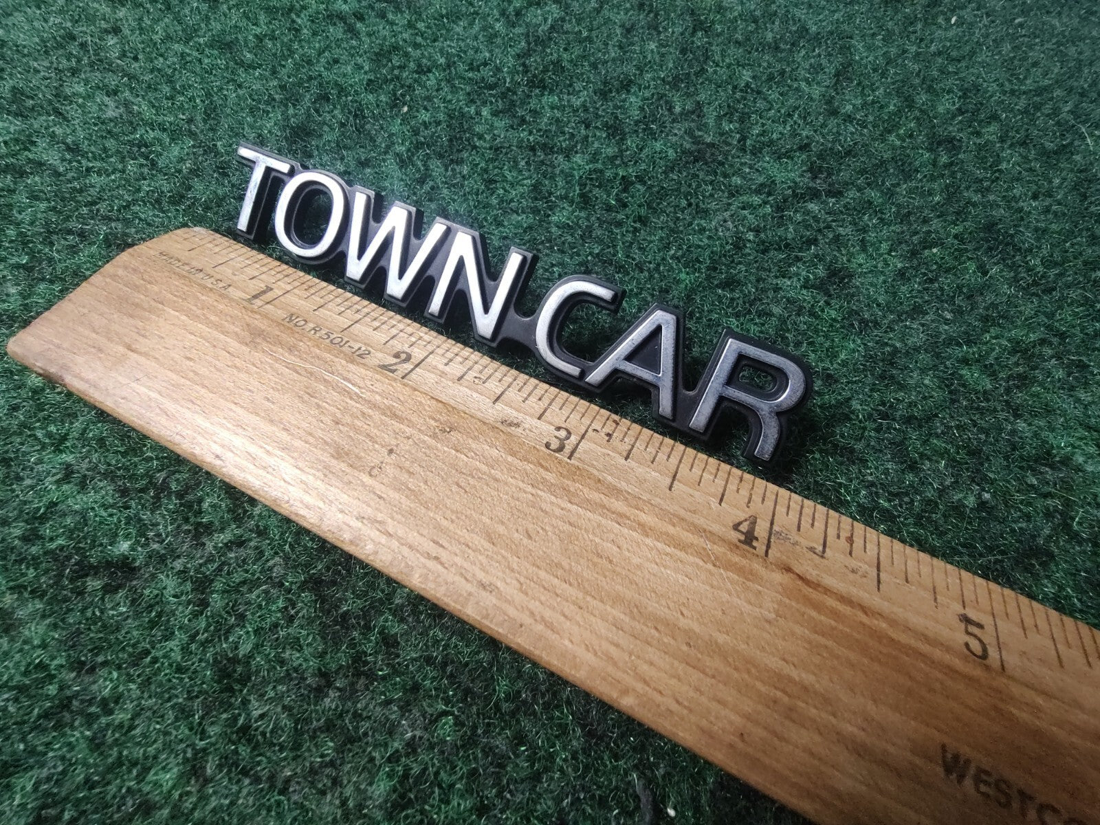 Lincoln OEM Town Car Chrome Plastic  Emblem Badge Logo Nameplate Name Plate 8L3