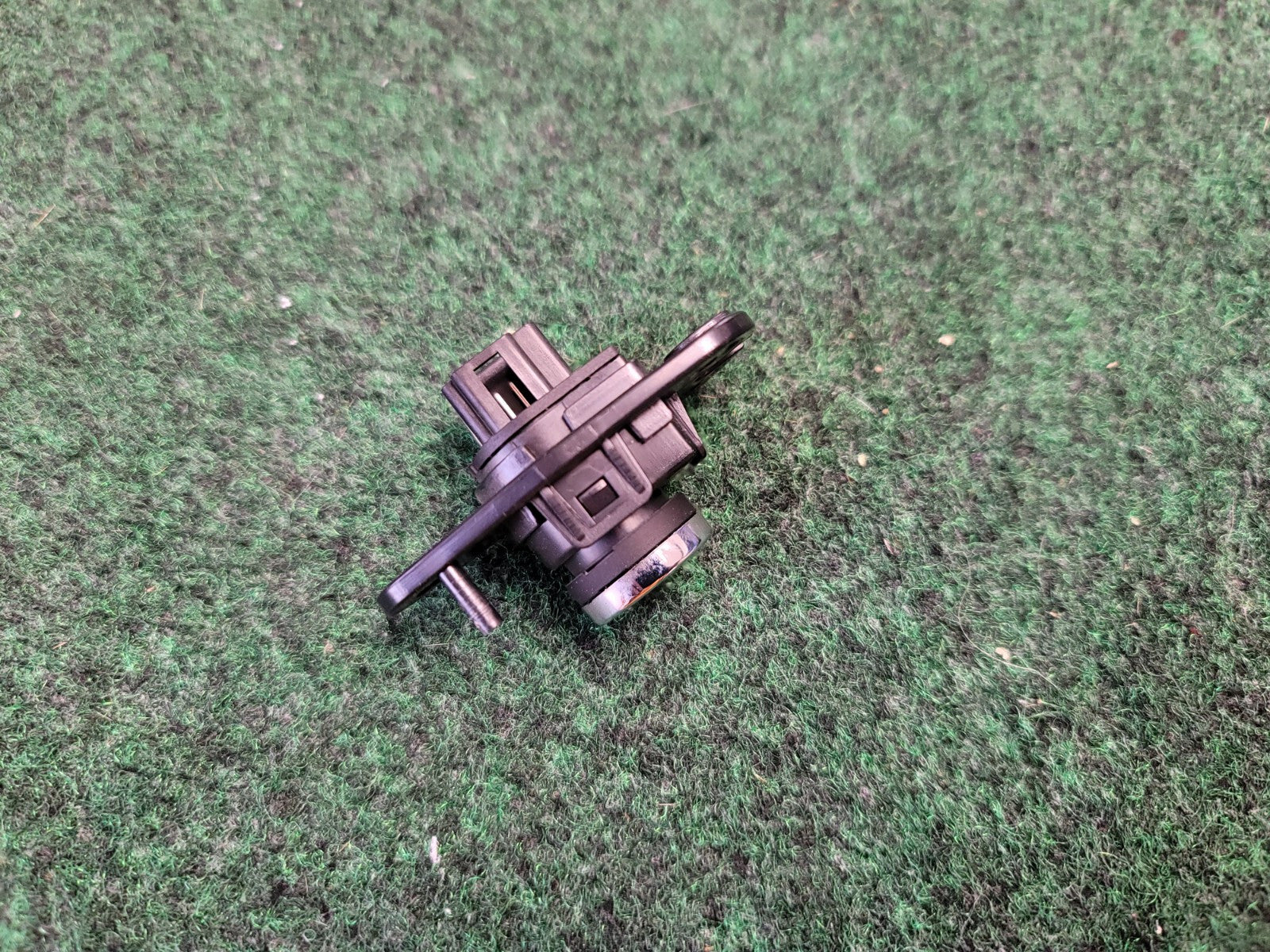 2011-2014 DODGE CHRYSLER REAR TRUNK LID RELEASE SWITCH BUTTON 56046228AC 6L9