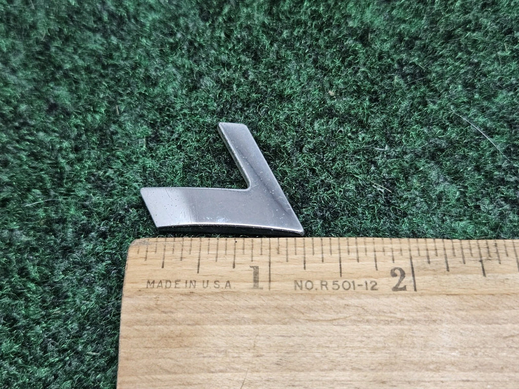 OEM "L" Chrome Individual Letter Lettering Emblem Badge Logo 3D Nameplate 7S7