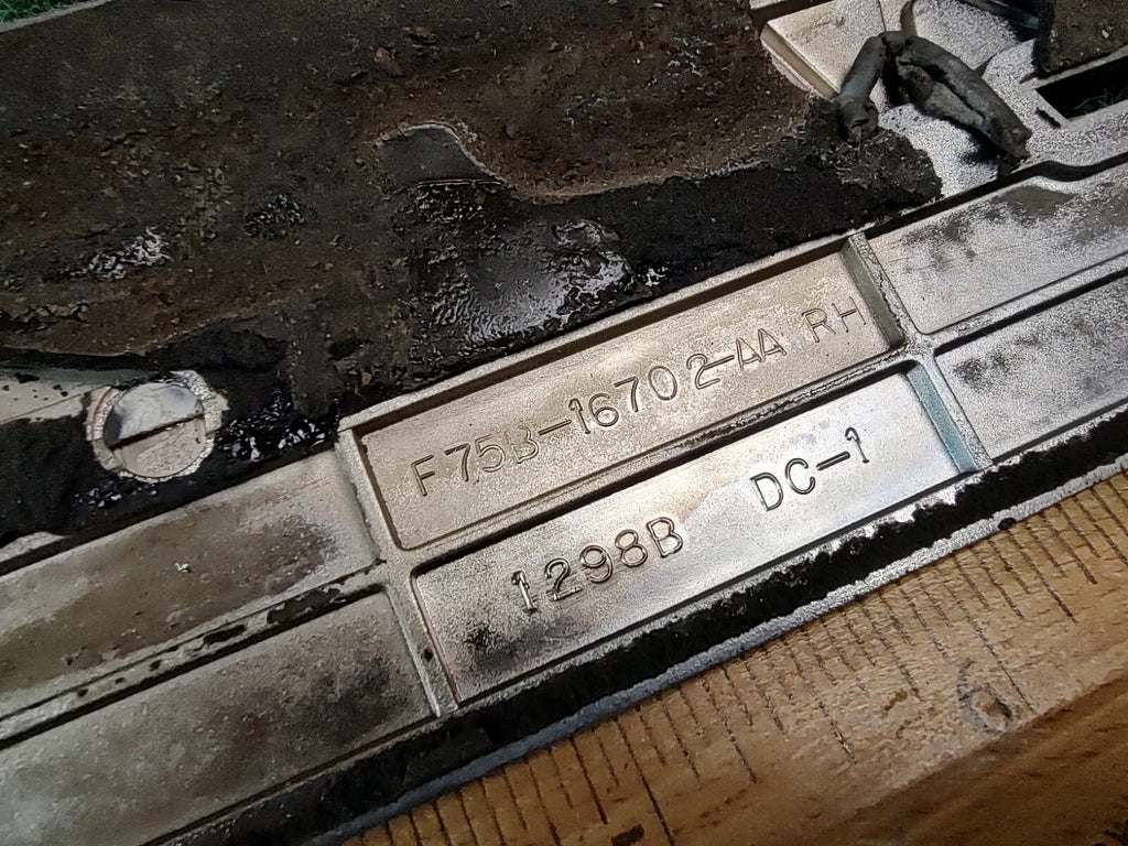 Ford 1997-2002 Expedition Eddie Bauer Emblem Badge Logo Nameplate Name Plate 2S7
