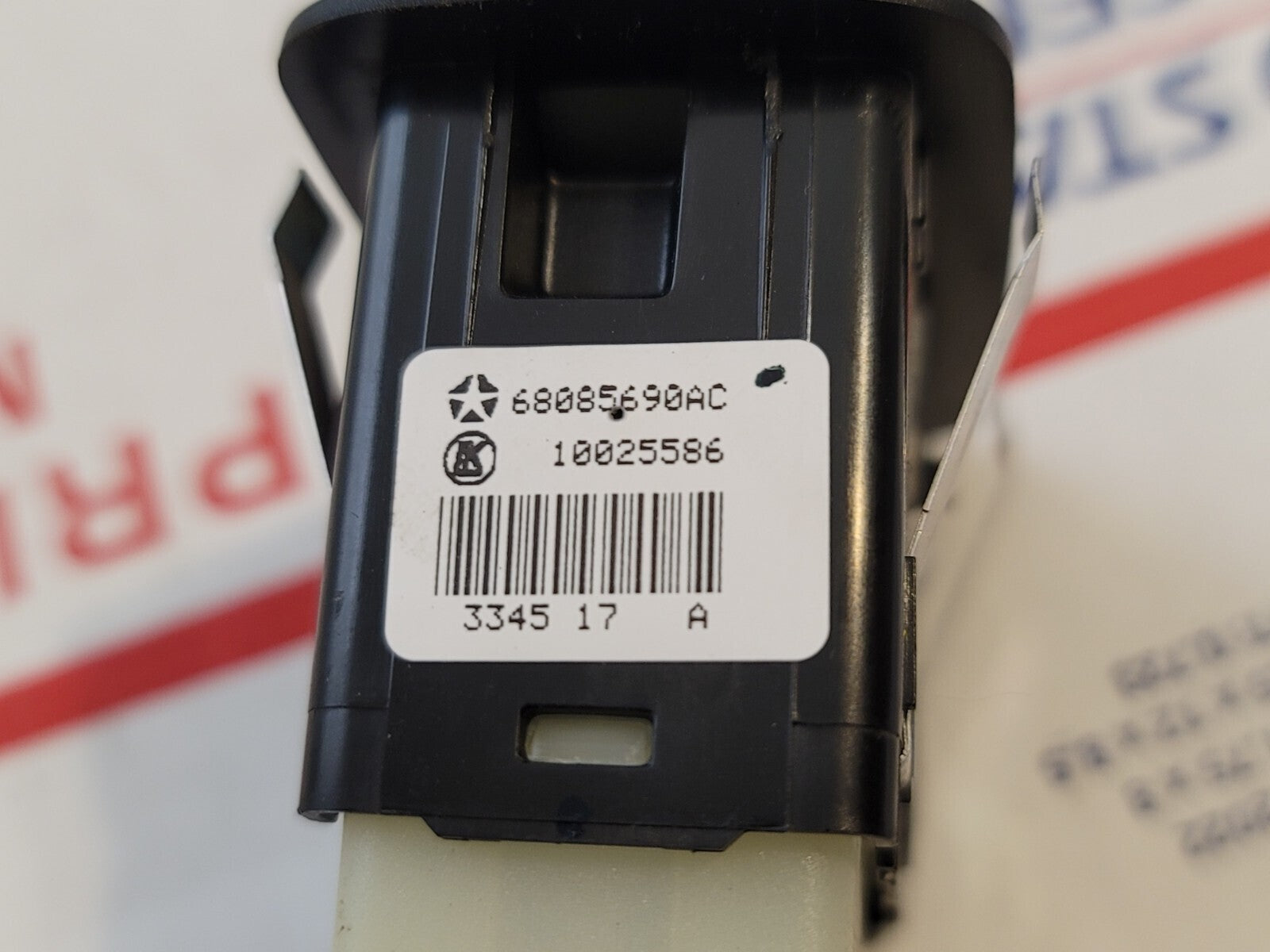 2011-2024 DODGE DURANGO REAR LEFT SIDE DOOR WINDOW CONTROL SWITCH 68085690AC 7L5