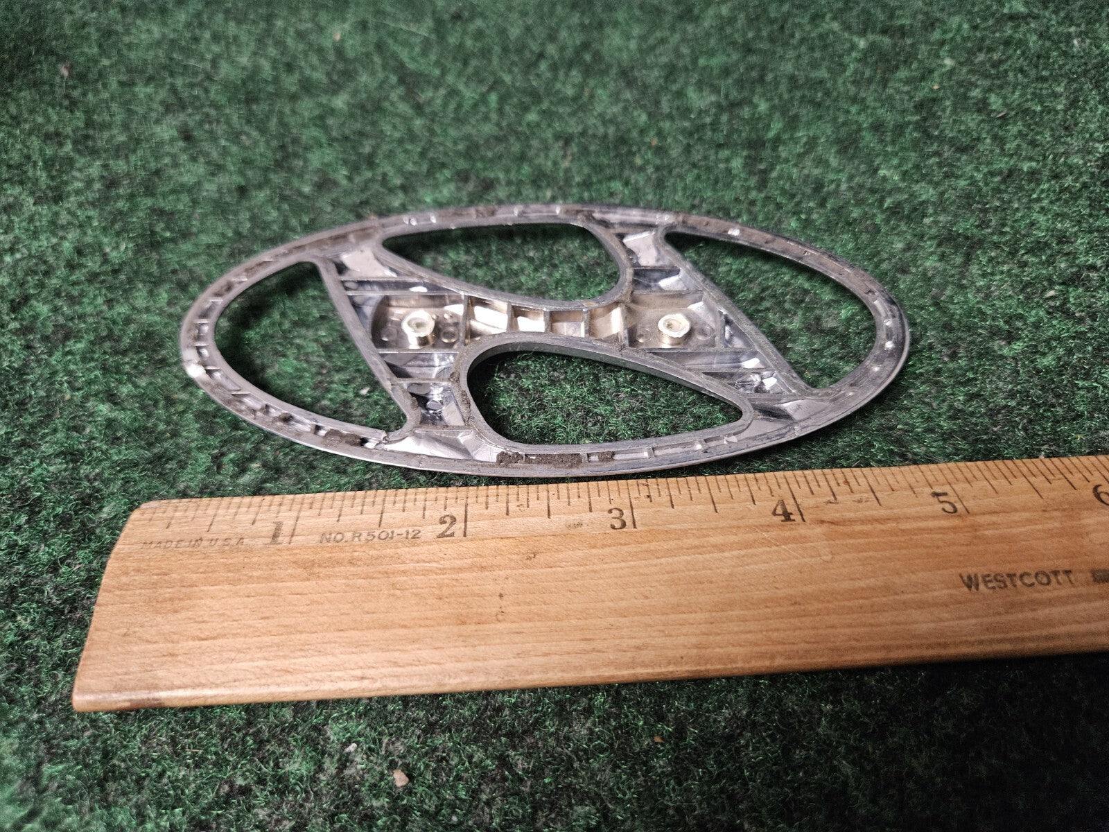 Hyundai Emblem Logo Symbol Badge Chrome OEM Nameplate Name Plate 9L2