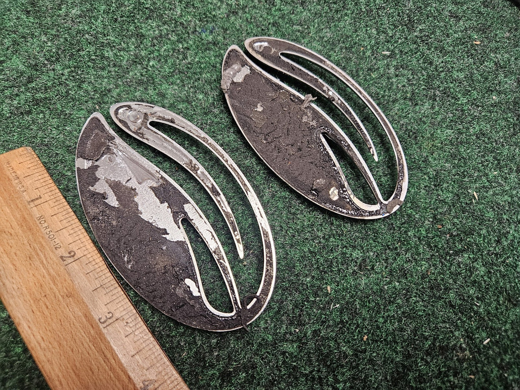 (2) 1997-2003 CHEVROLET MALIBU REAR LID EMBLEM LOGO BADGE SIGN 5M3