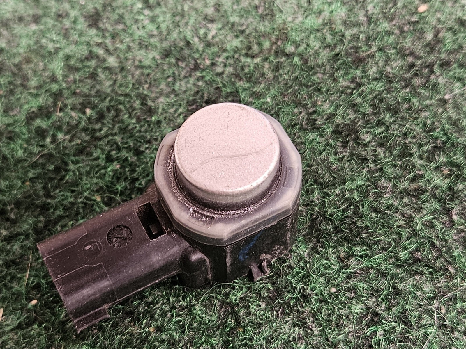 2013-2016 Ford Fusion Parking PDC Assist Sensor DA5T-15K859-AAW OEM Silver CL4