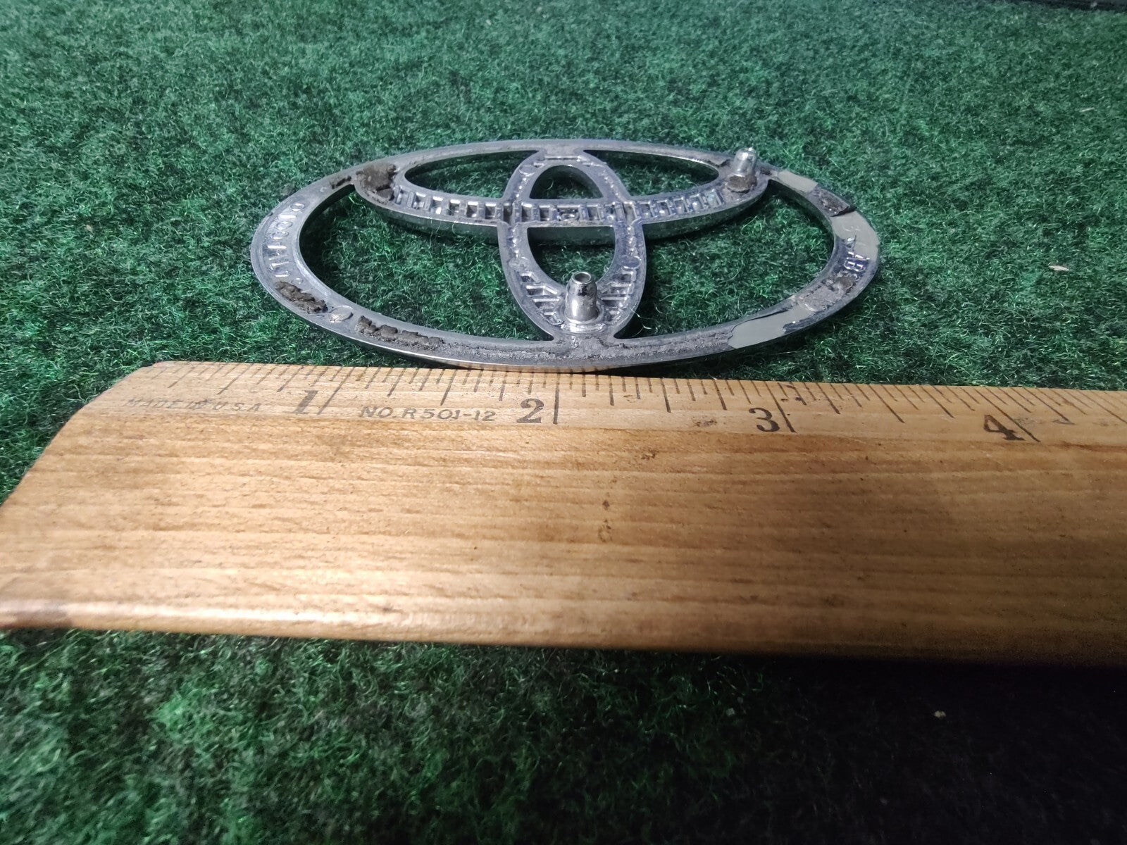 1999 - 2002 Toyota Avalon Rear Trunk Emblem Sign Badge Genuine 75471-AC010 8L3