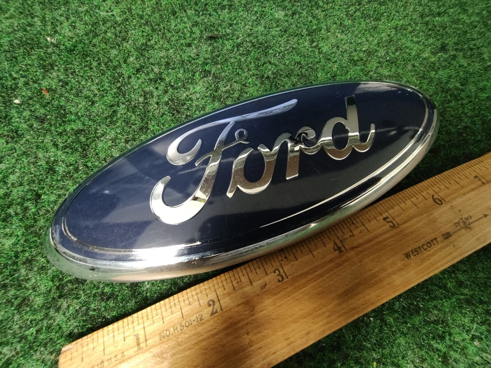 2005 2006 2007 Ford 500 2006 Fusion Grille Emblem 5F93-8B262-AA OEM 7" 7S2