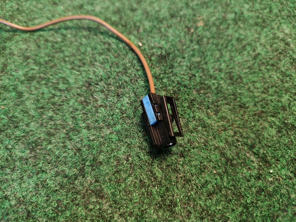 1378460 Stereo Wiring Connector Plug 04-10 BMW E60 535i 525i 545i 530i 10L3