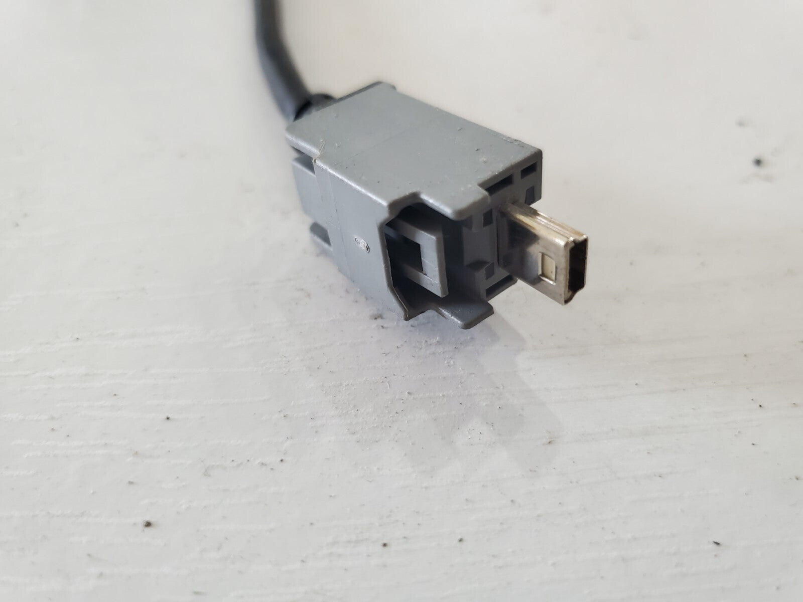 Genuine Mopar Satellite Radio Cable Oem 68166004AB Pigtail 5L7