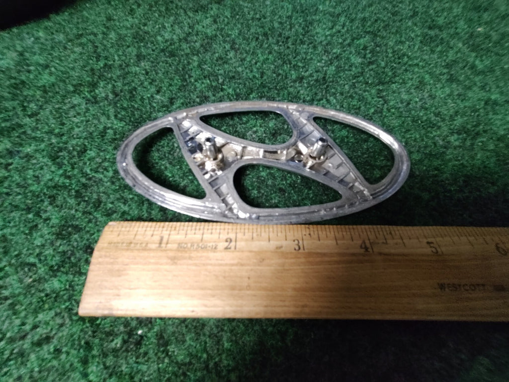 Hyundai Emblem Logo Symbol Badge Chrome OEM Nameplate Genuine Name Plate 7S1