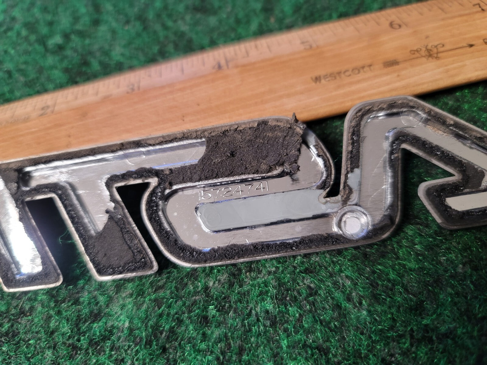 1996-2005 CHEVROLET Astro Van Rear Emblem Badge Logo Nameplate 15724741 OEM 2S9
