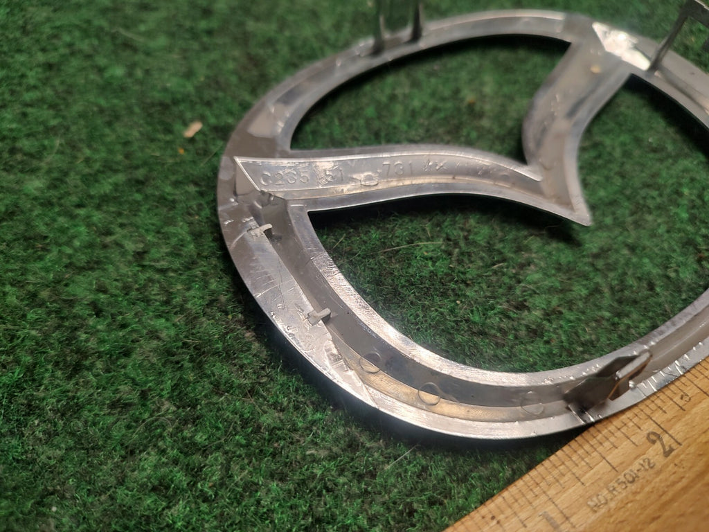 11-14 Mazda 2 Hatchback Mazdaspeed Sedan Front Mazda Emblem C235-51-731A 3S4