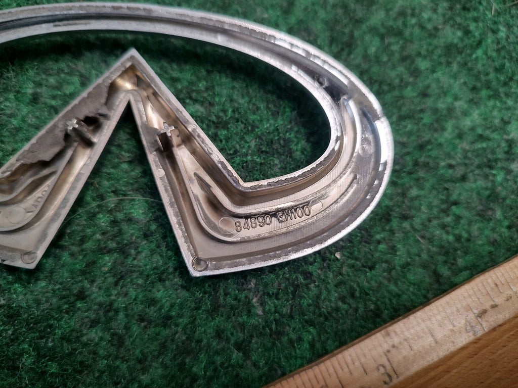 2006 2007 2008 INFINITI M35 M45 REAR TRUNK CHROME EMBLEM BADGE 84890 EH100 3S2