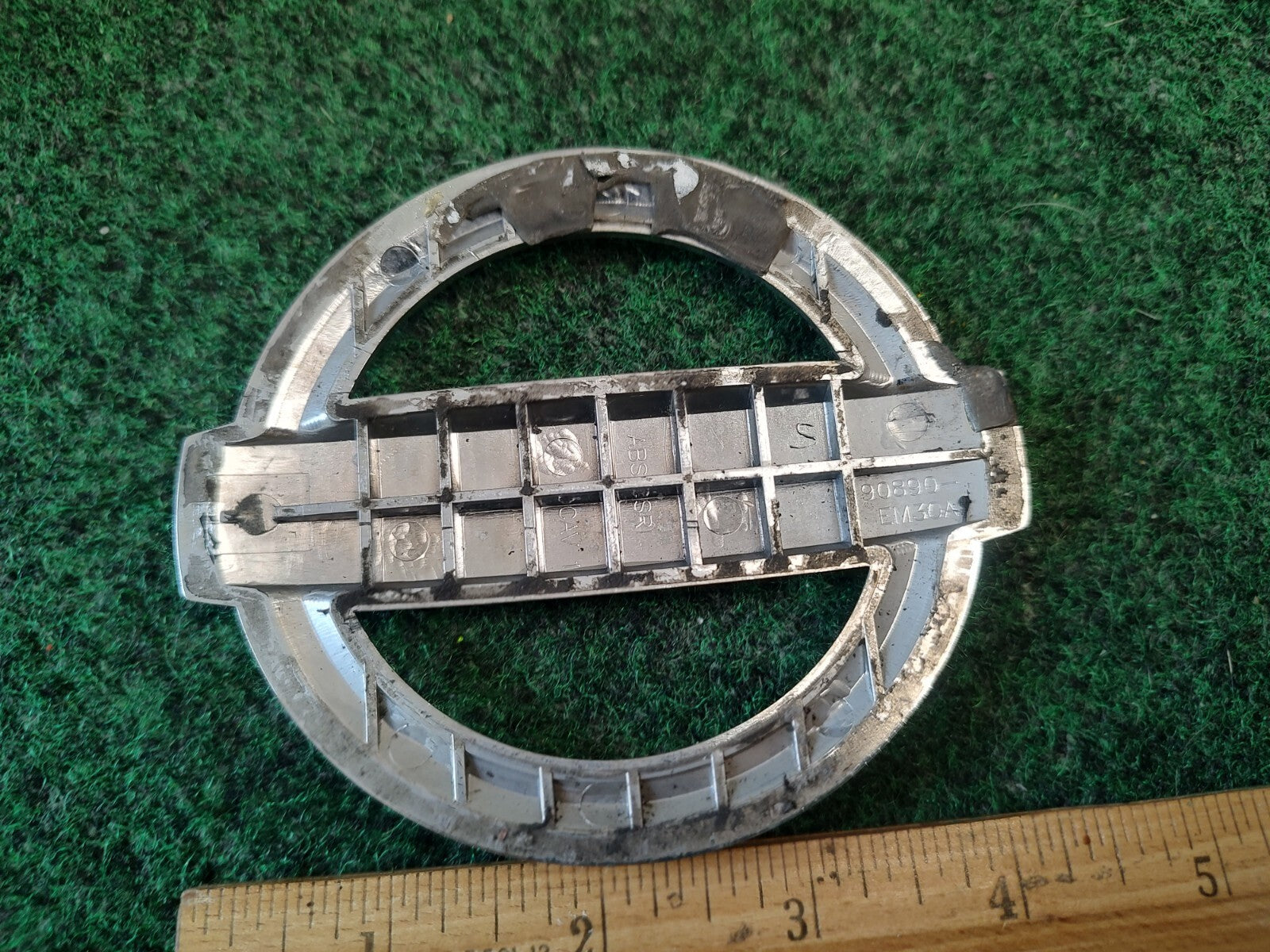 07-12 Nissan Versa Emblem Logo Letters Badge Trunk Gate Rear OEM 90890-EM30A 3S9