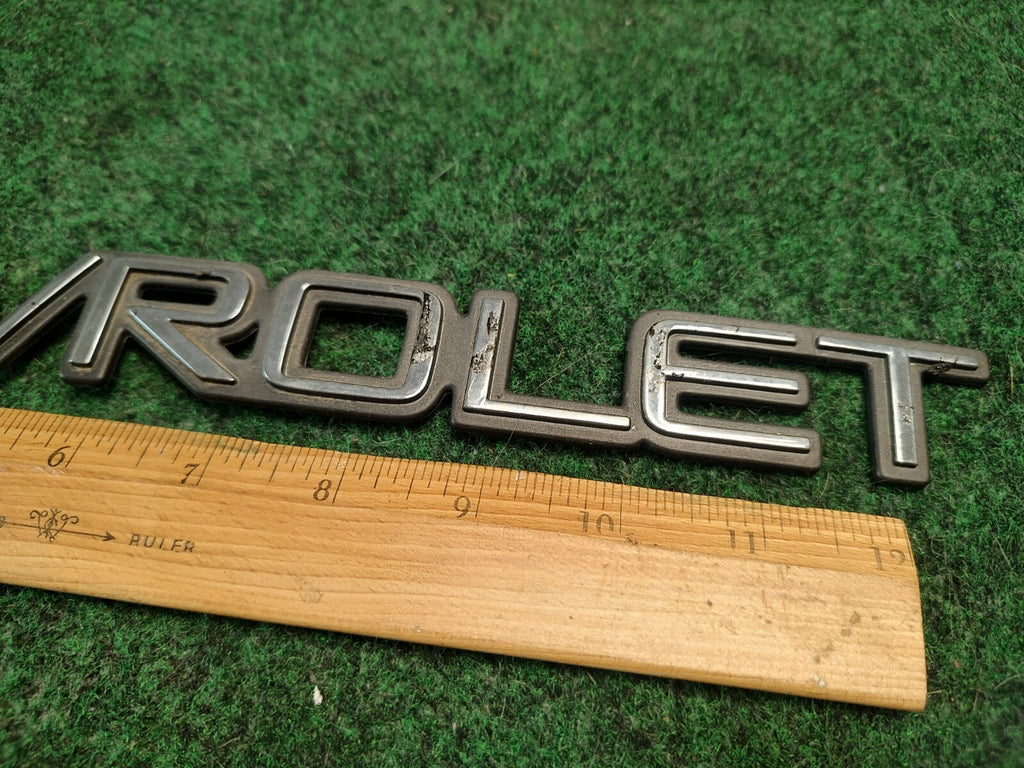 1999-2006 Chevrolet Silverado Logo Nameplate Emblem 13" Logo Badge 3S5