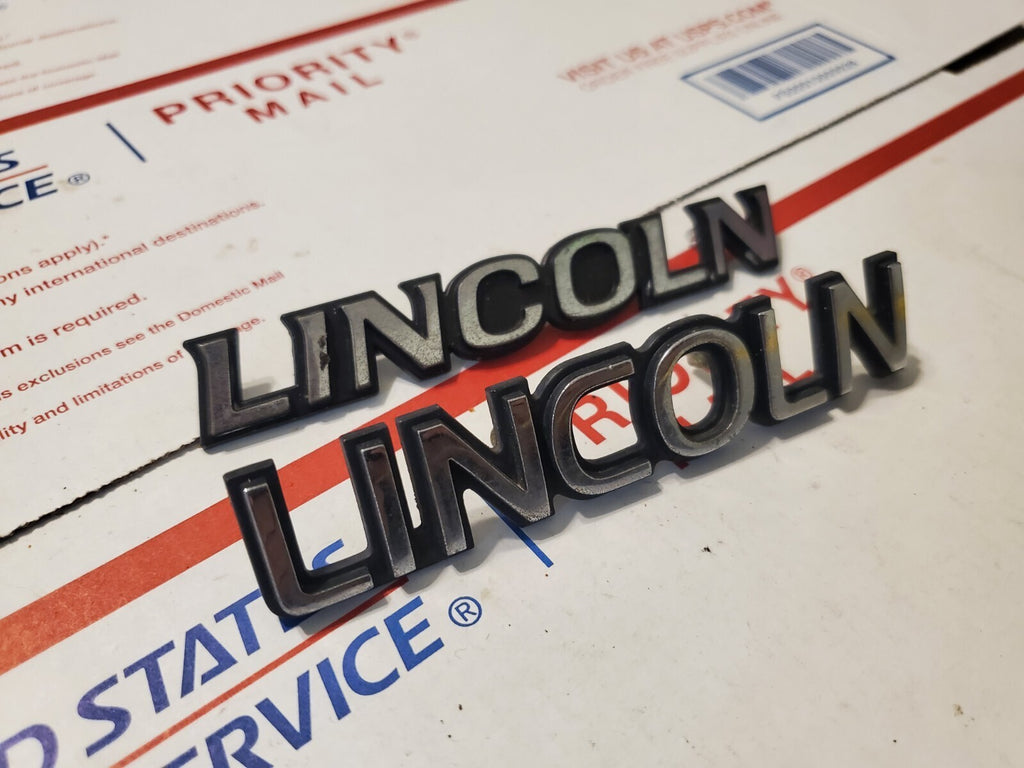 (2) Lincoln OEM Chrome Black Emblem Badge Logo Name 4L6