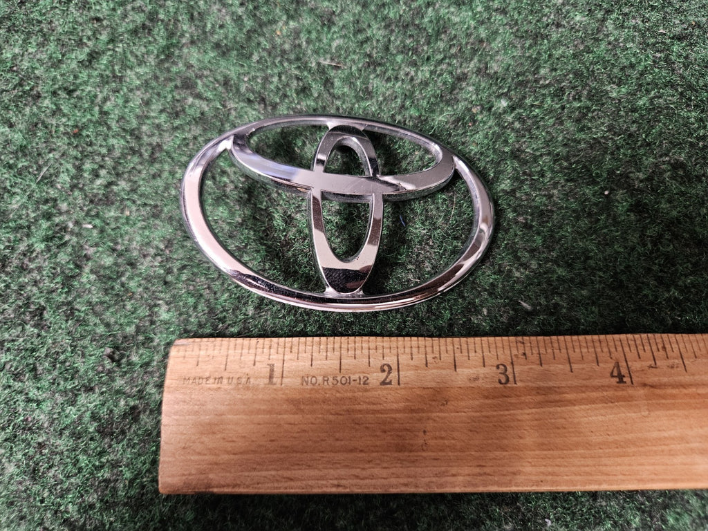 Toyota Chrome Emblem Logo Symbol Name Plate Nameplate 3" 3M4