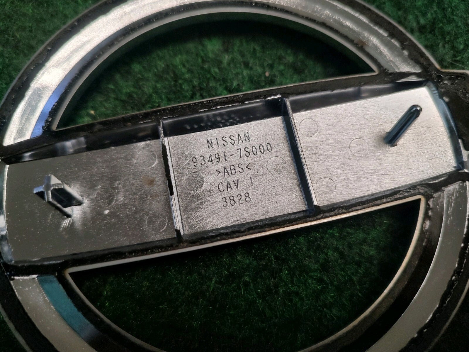 2004-2015 Armada NISSAN Logo Liftgate Emblem Chrome Finish 93491-7S000 OEM 1S9