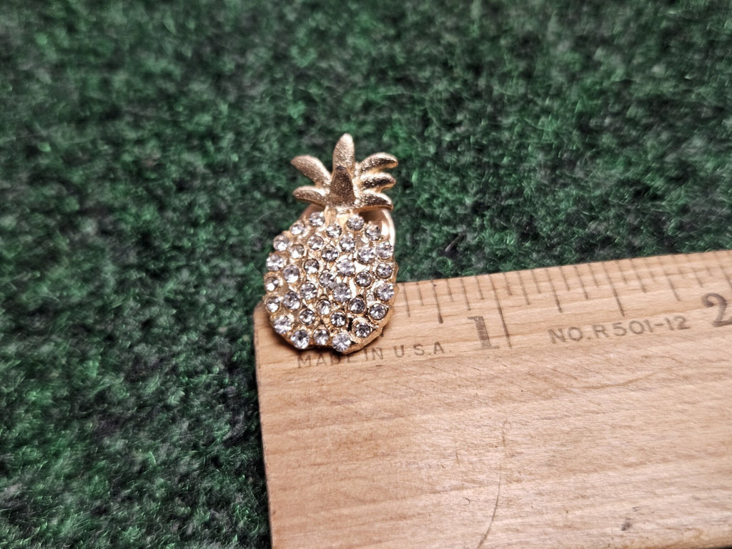 VINTAGE BROOCH GOLD TONE PIN RHINESTONE PINEAPPLE