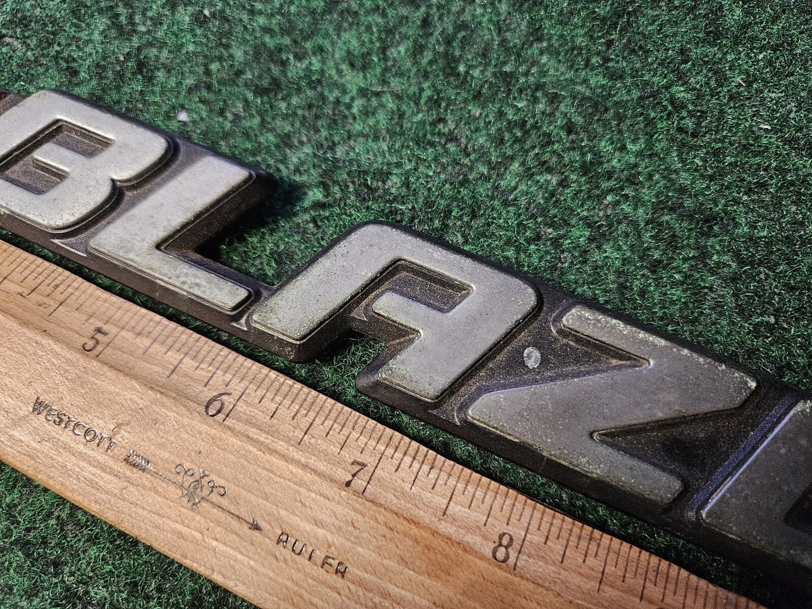 1995-2005 Chevy  Blazer Chrome 12" Tailgate Emblem Badge Logo Name 15672283 4M9
