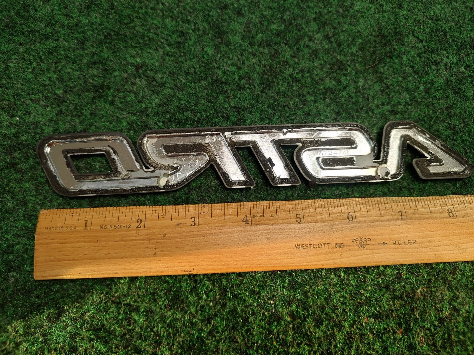 1996-2005 CHEVROLET Astro Van Rear Emblem Badge Logo Nameplate 15724741 OEM 3S2