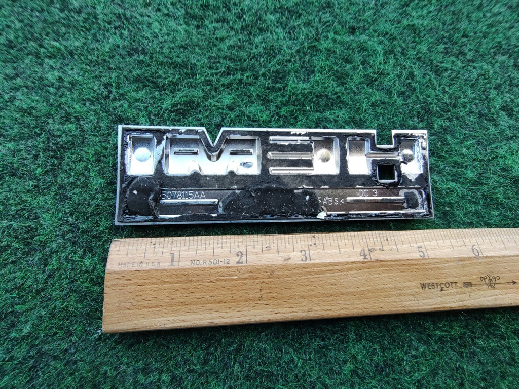 2006-2012 RAM 1500 Hemi 5.7 Liter Front Fender Nameplate Emblem 55078115AA 2L3