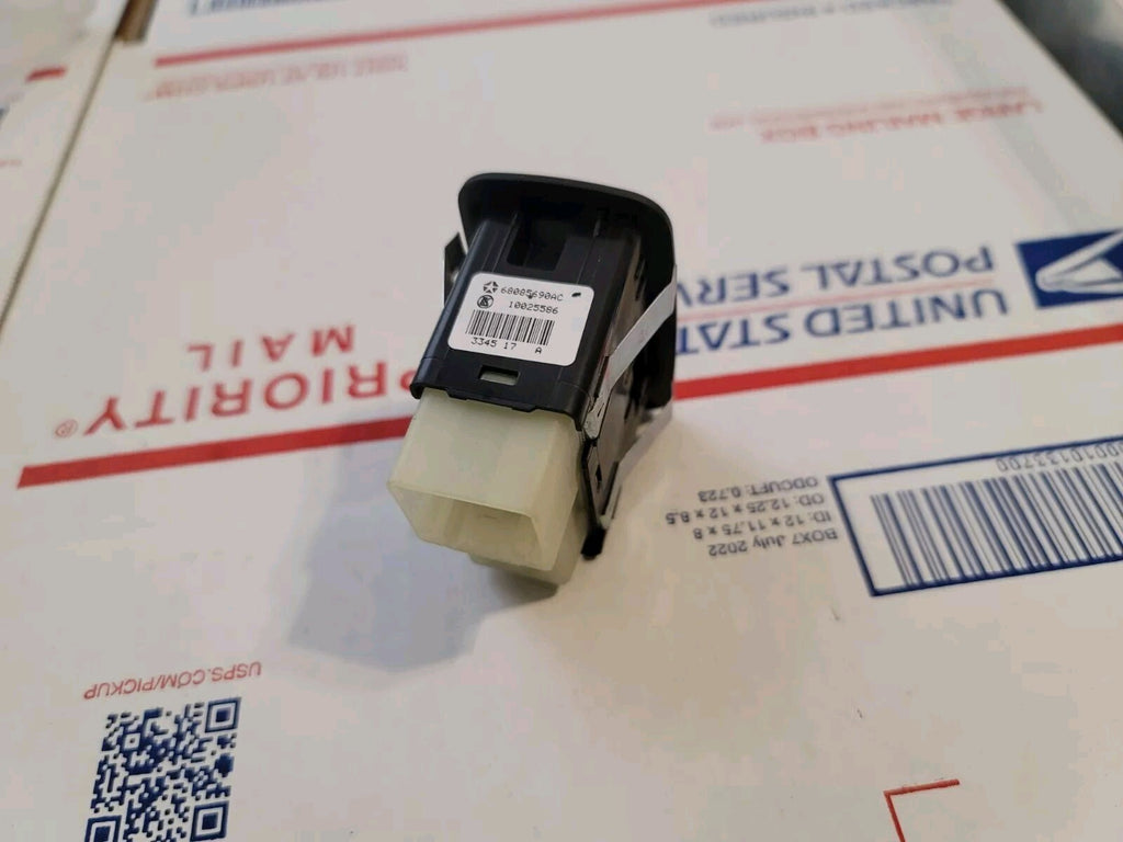 2011-2024 DODGE DURANGO REAR LEFT SIDE DOOR WINDOW CONTROL SWITCH 68085690AC 7L5