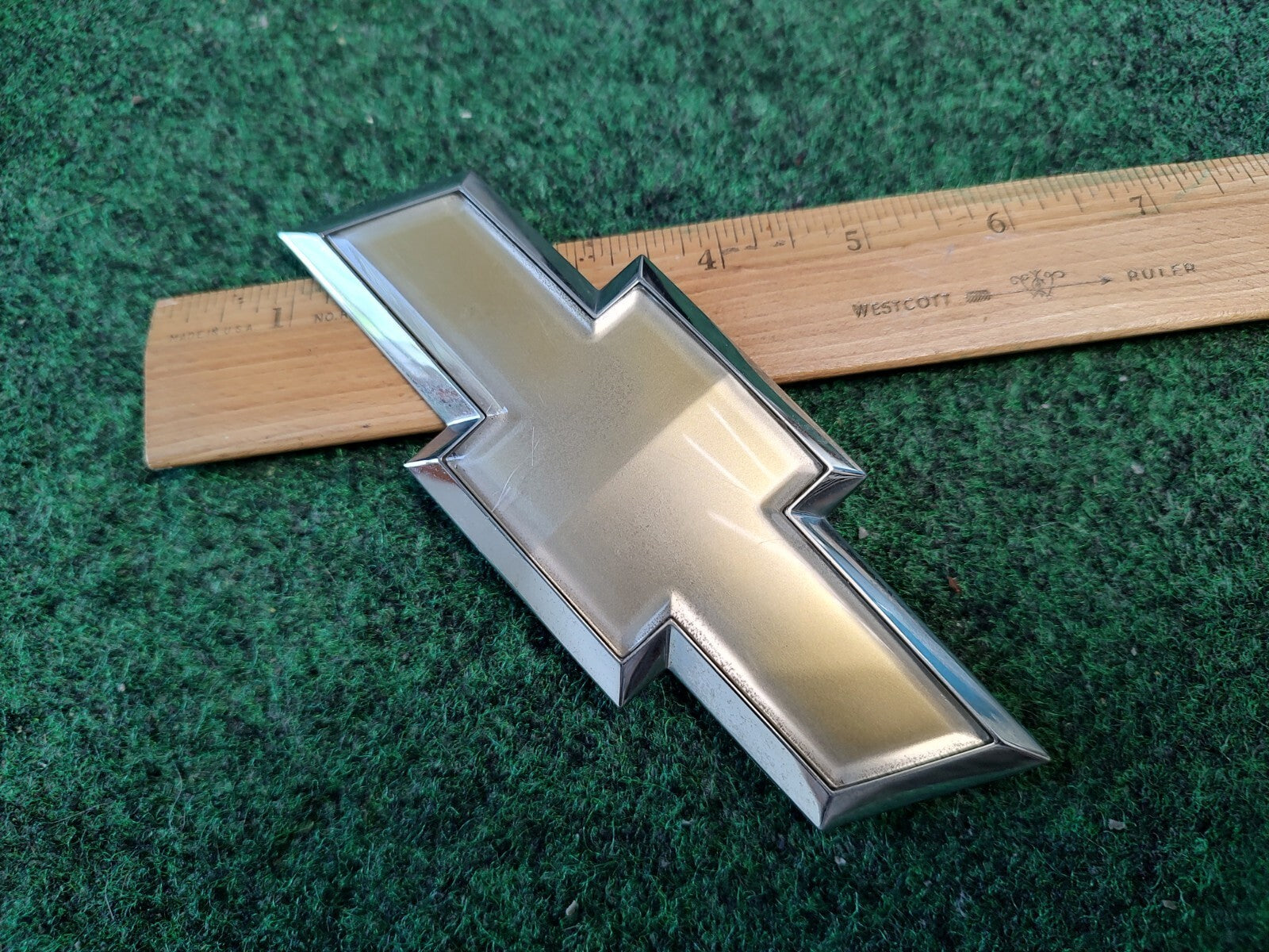 2008-2012 Chevy Malibu Rear Trunk Emblem Logo Badge Bowtie Bow Tie OEM 2M9