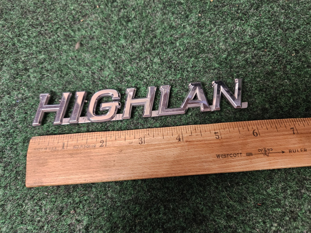 01 02 03 04 05 06 07 TOYOTA HIGHLANDER  REAR EMBLEM LOGO CHROME BADGE OEM 3M4