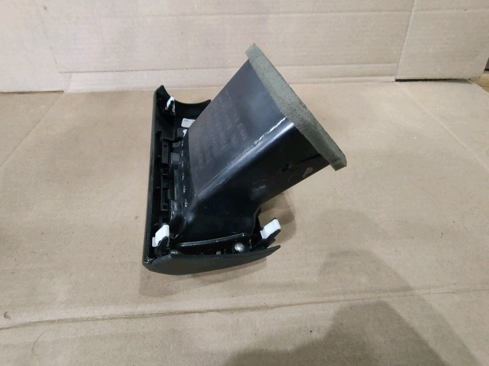 2013-2015 HONDA ACCORD DRIVER SIDE DASH AIR VENT TRIM BEZEL OEM 77620-T2F-A0 BS3