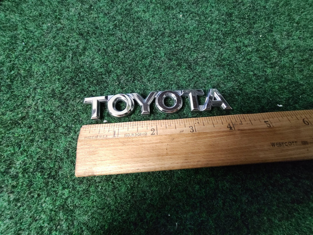 2000-2004 Toyota Avalon Rear Trunk Lid Emblem 4.25'' Chrome OEM 75447AC020 3S6