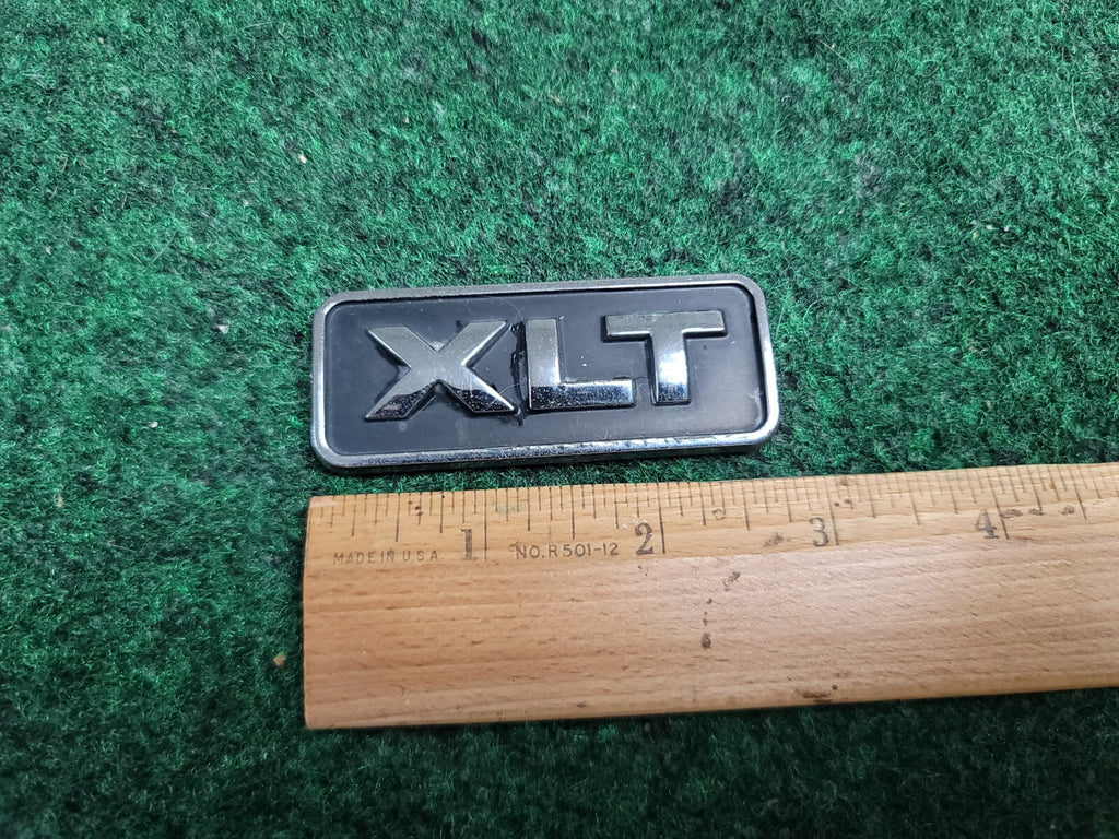 Ford Expedtion Escape Rear Chrome XLT NAMEPLATE Emblem OEM 7L8Z-7842528-B 2M5