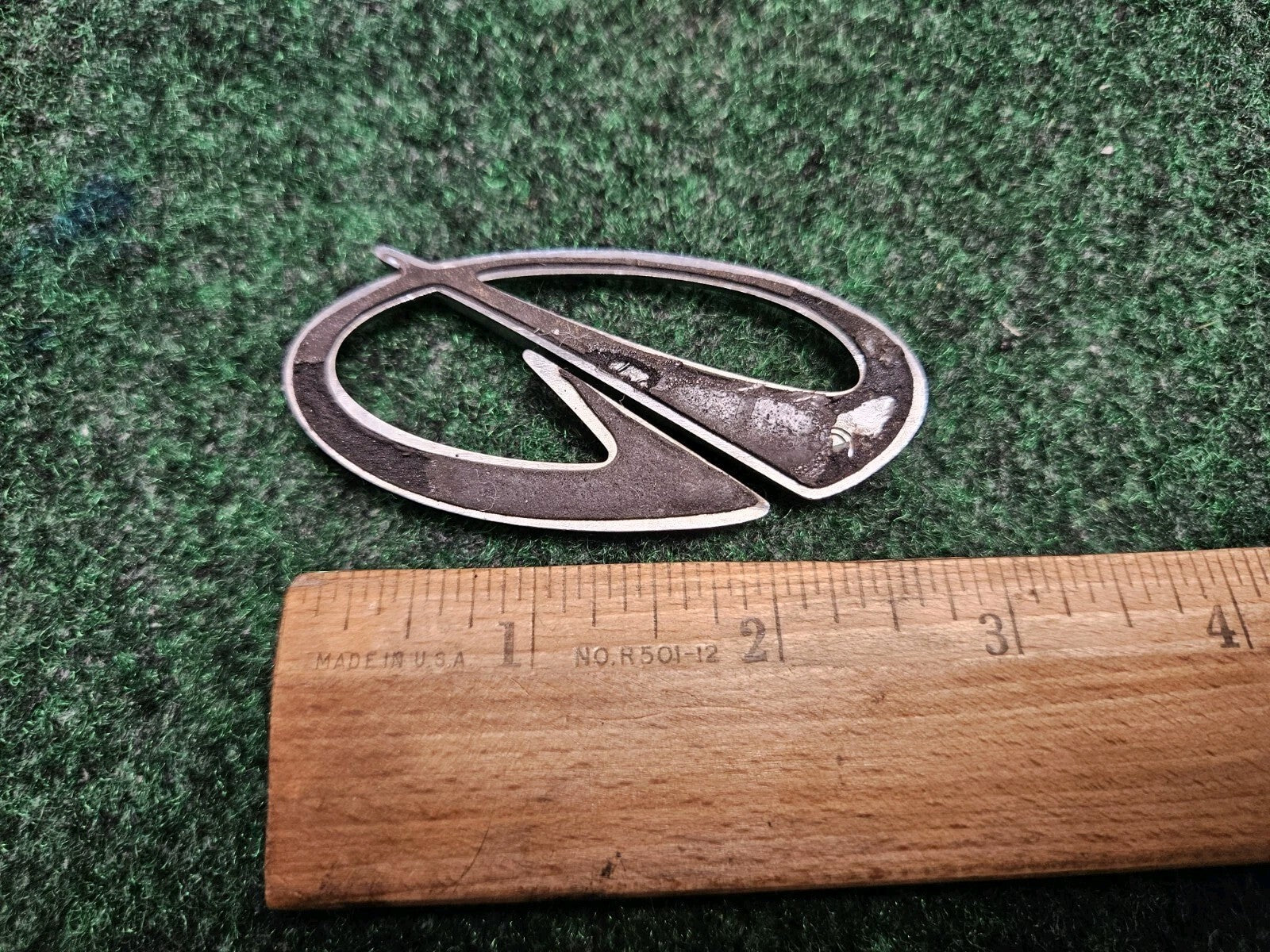 Vintage OLDSMOBILE Chrome EMBLEM SYMBOL BADGE OEM Nameplate Logo 2.75" 5M8