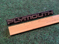 91 92 93 94 95 MINIVAN PLYMOUTH VOYAGER FRONT GRILLE EMBLEM LOGO 1M2