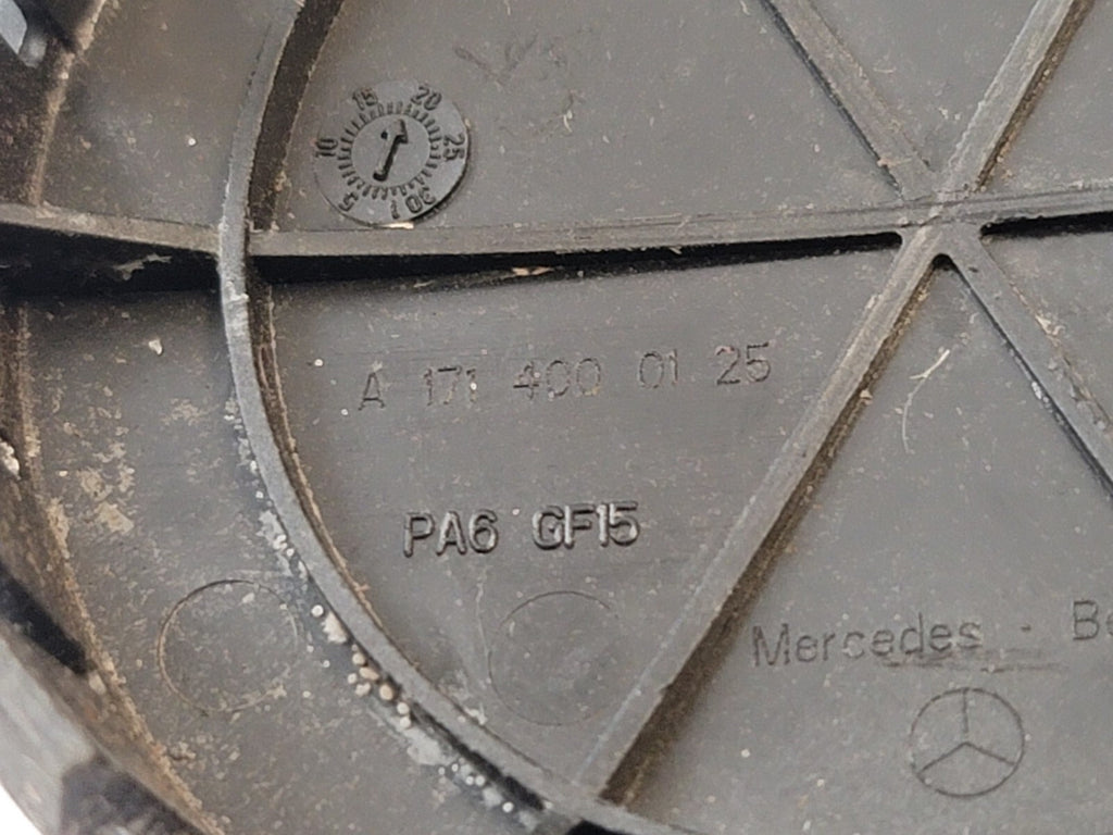 Mercedes Benz OEM Black Laurel Wreath Center Cap Hub Cover A 171 400 01 25 8L4