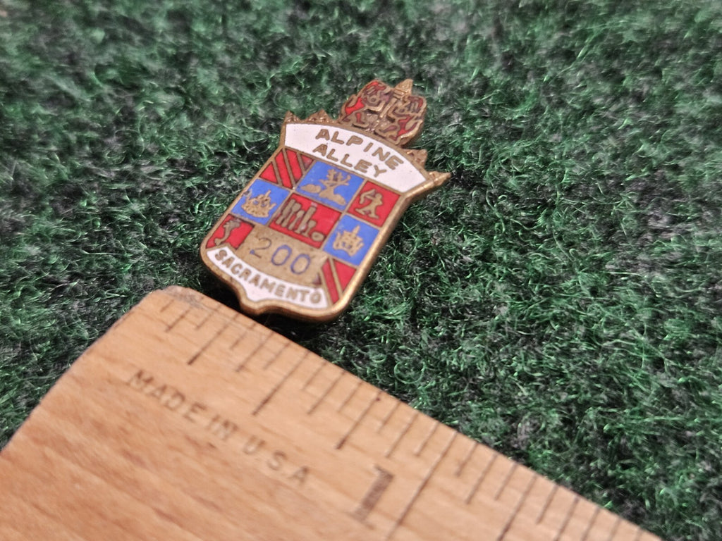 Vintage Alpine Alley Sacramento Lapel Pin Hat Jacket Vest EUC