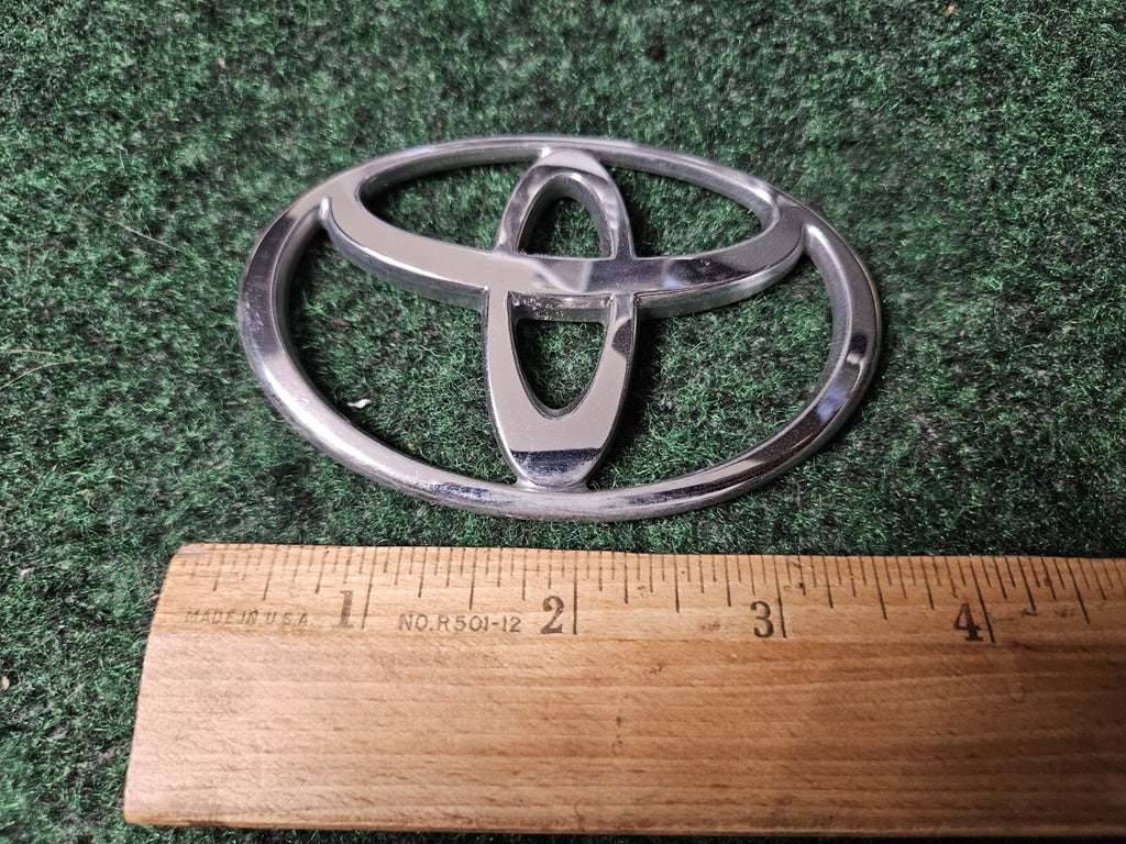 Toyota Gold Emblem Logo Symbol Name Plate Nameplate ~3.75" 3M3