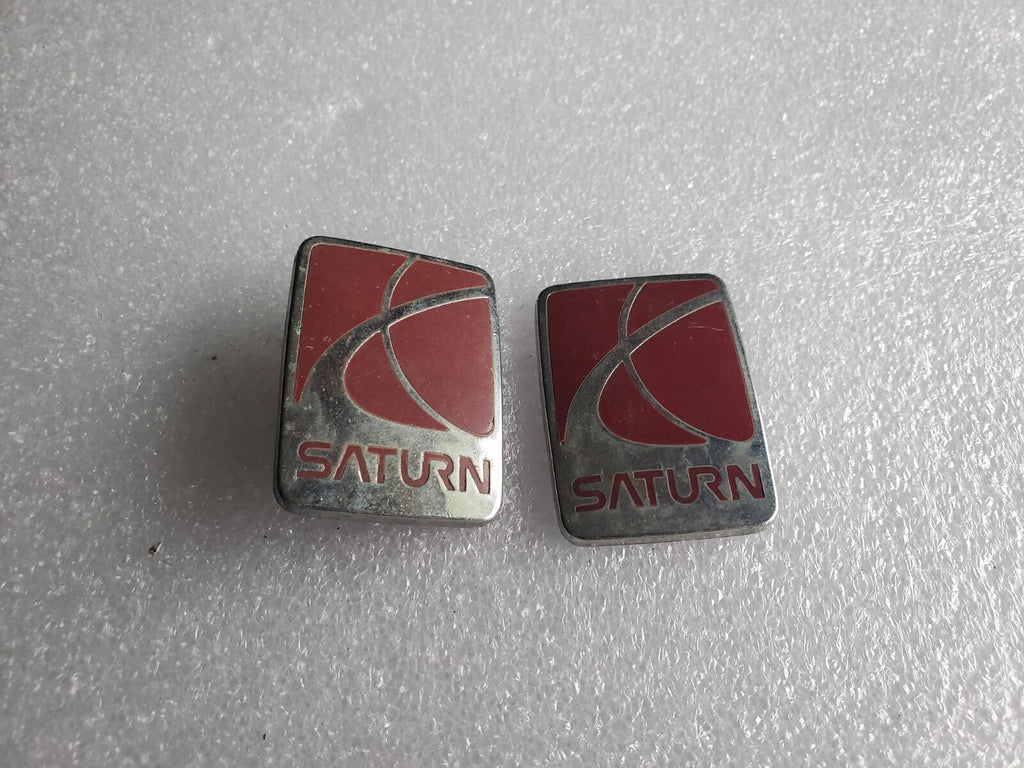 (2) Saturn 1991-2002 LS SL Fender Emblem Badge Logo Nameplate Name 21049052 VNTG