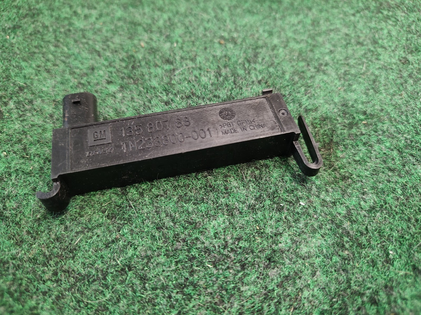 Chevrolet Buick Cadillac Keyless Entry Antenna 13580788 OEM 1S4