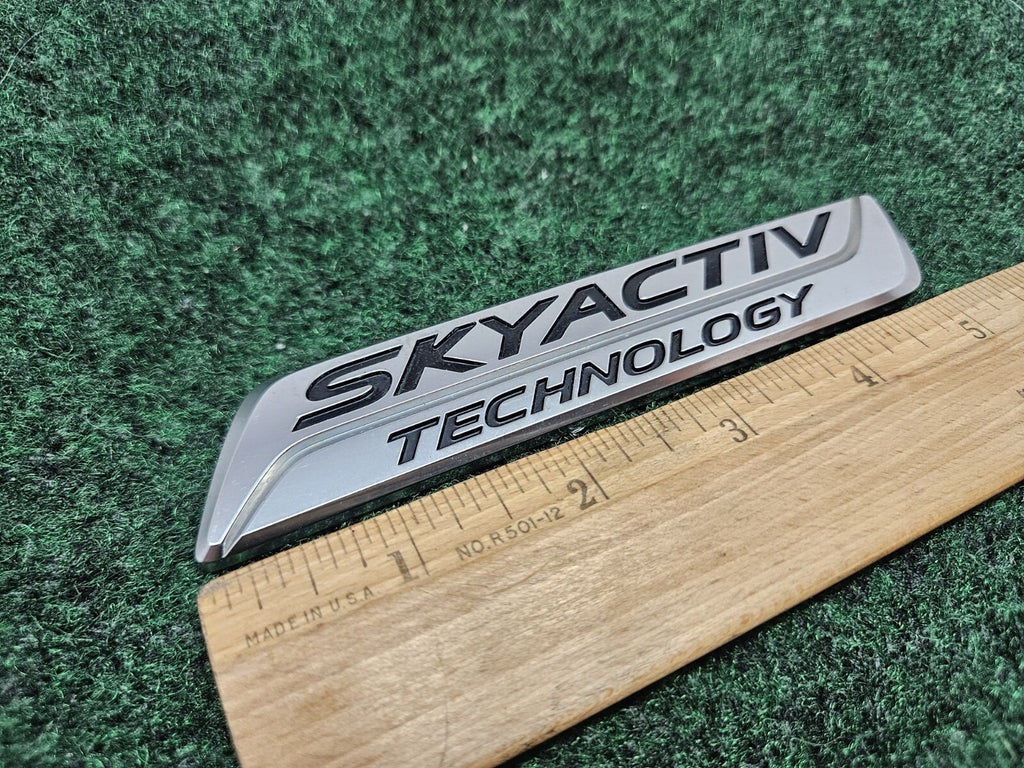 13 14 15 16 MAZDA CX5 CX-5 SKYACTIV TECHNOLOGY REAR EMBLEM LOGO BADGE USED GL2