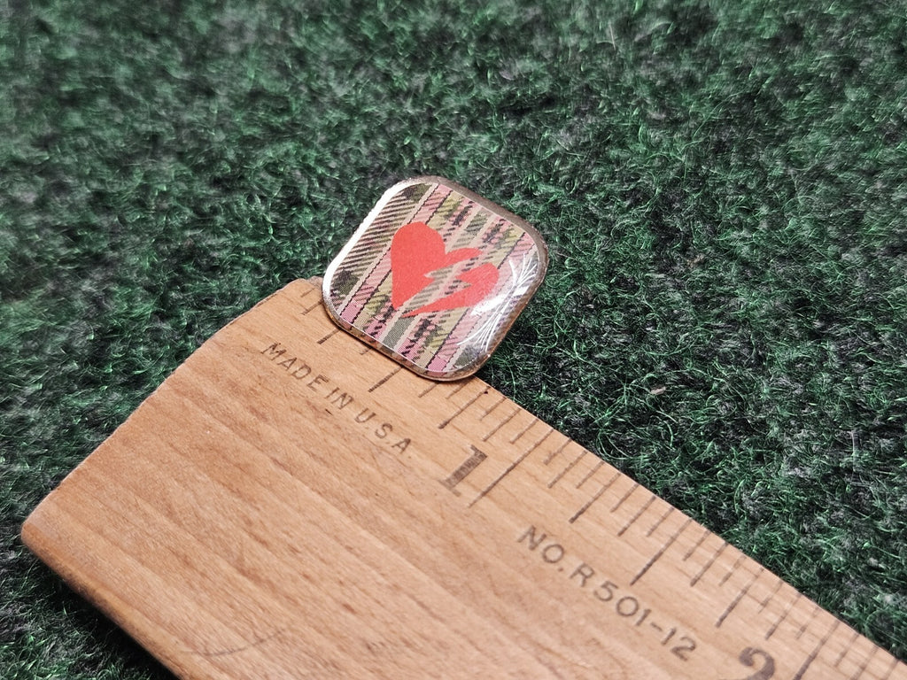Plaid Broken Heart Valentine Red Pink Silver Tone Metal Lapel Pin Pinback